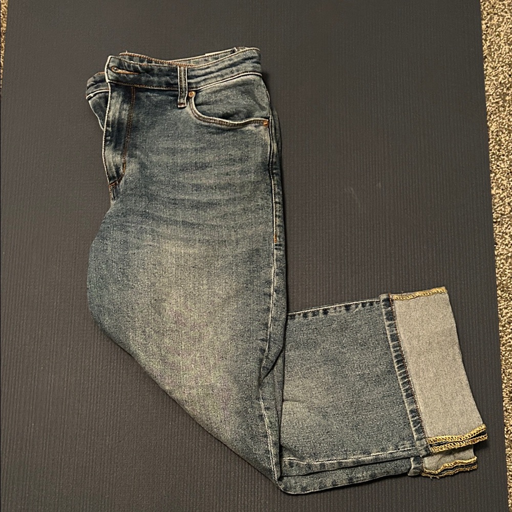 Womens Cuffed Jeans